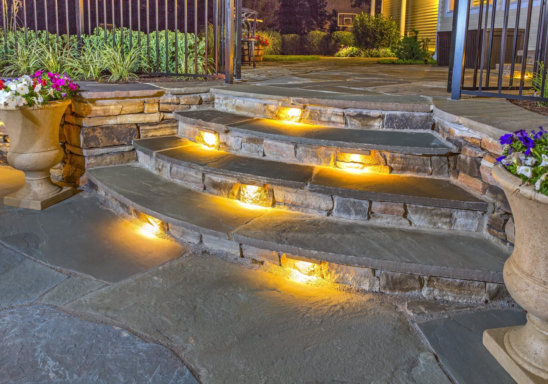 Outdoor Lighting Installation for Winter: Expert Tips | DiSabatino