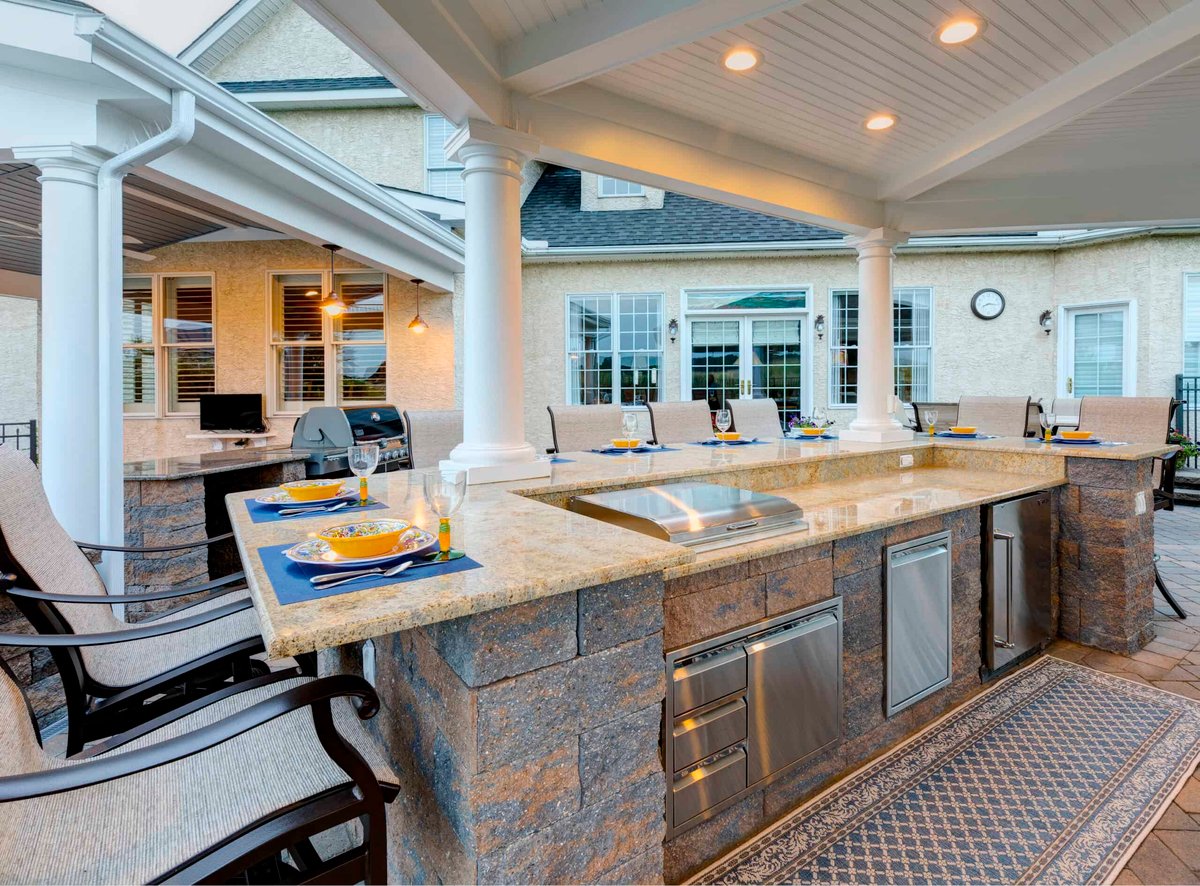 Piccinotti_Kitchen-scaled