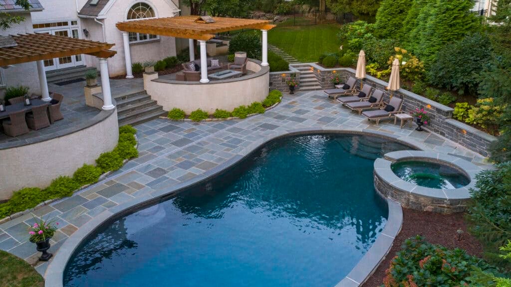 Rieger_Pool-1920x1080-1-1024x576