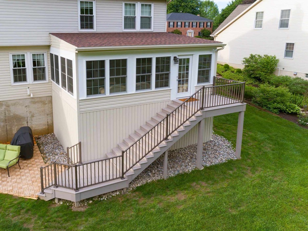 sunroom-installations-by-DiSabatino-Landscaping-2