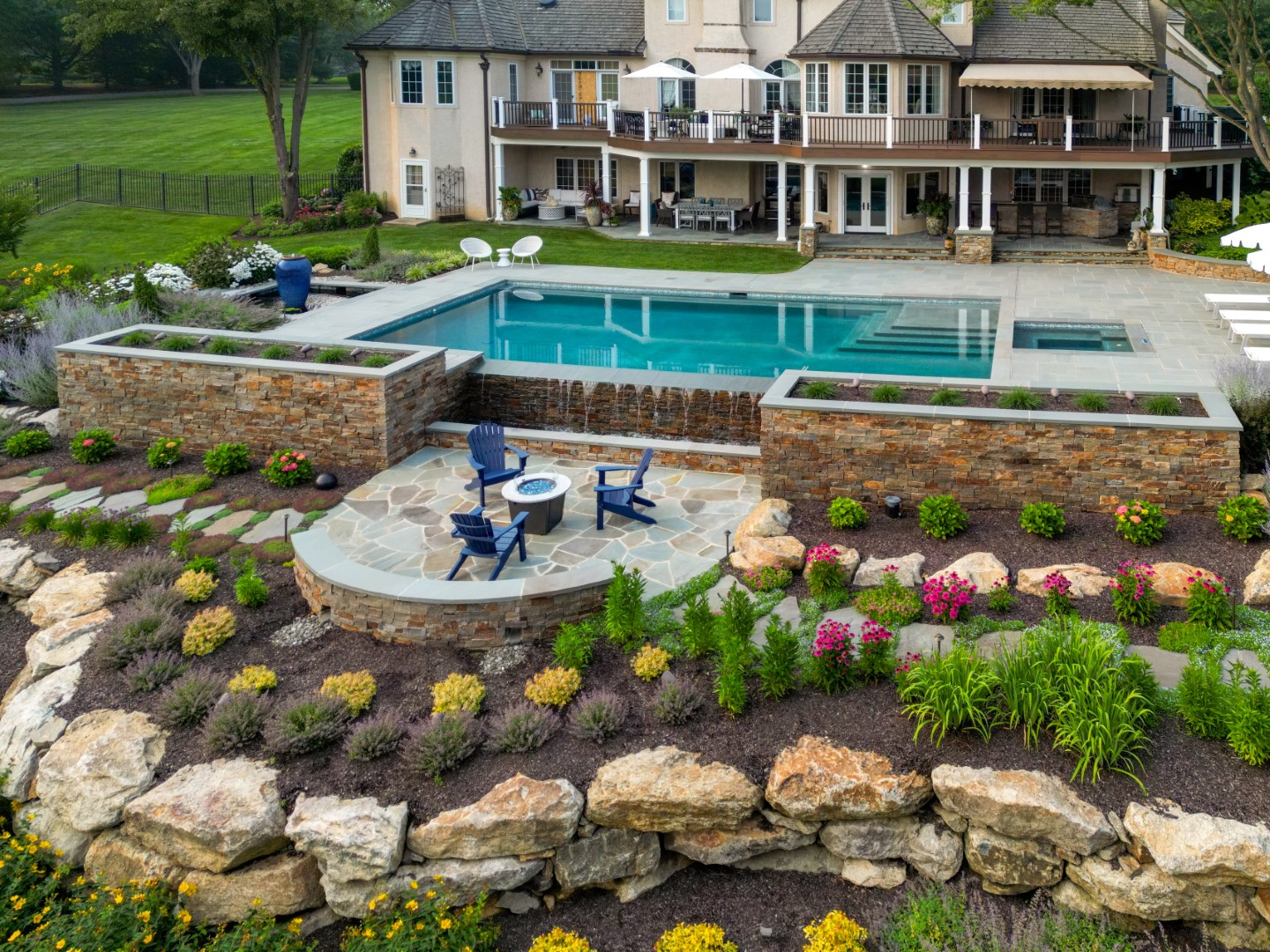 custom landscaping design trends